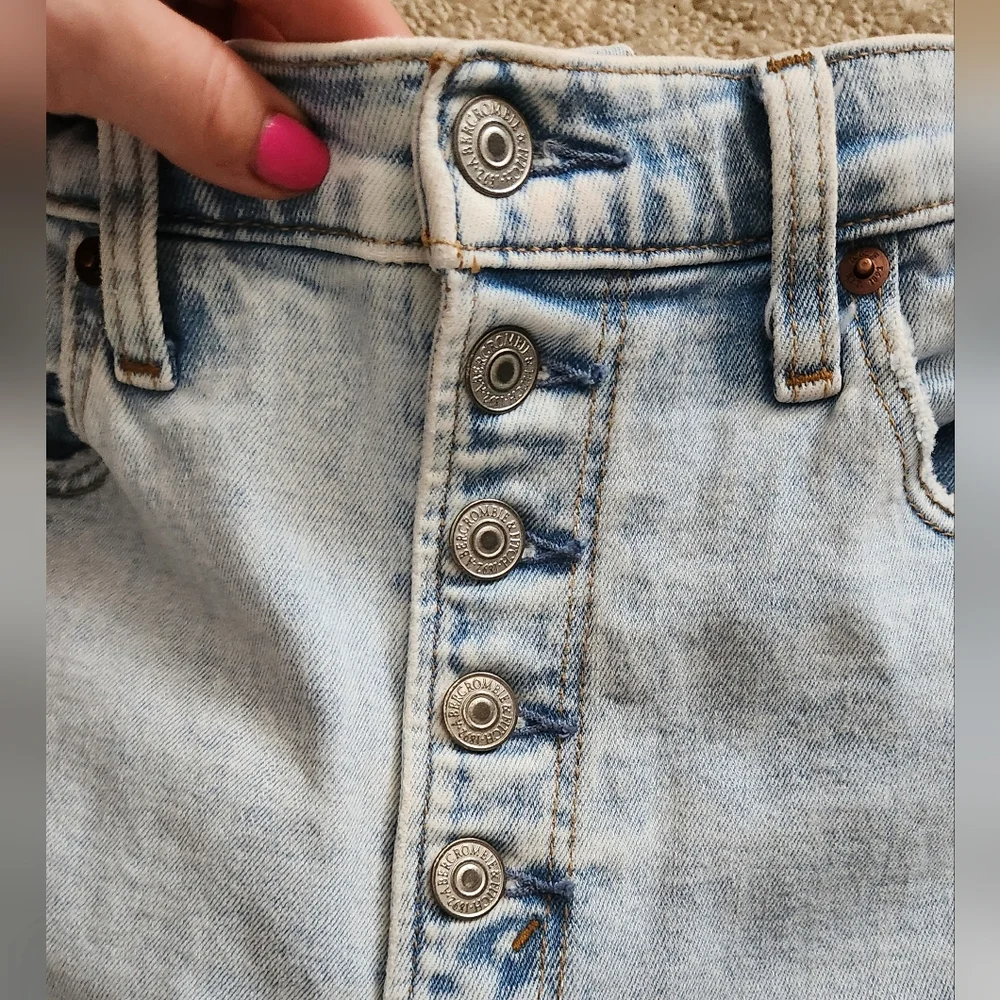 Abercrombie & Fitch Curve Love Ultra High Rise Ankle Straight Button Fly 27/4 - Picture 10 of 12